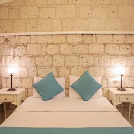 Kavalali 4*