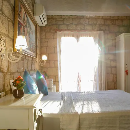 Kavalali Gasthuis 3*